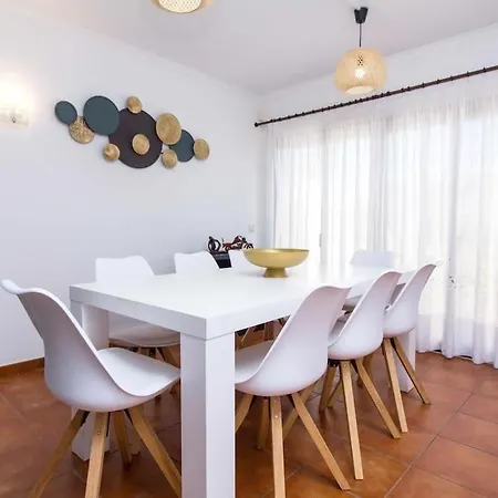 Dogueno By Ici Algarve * Αλμπουφέιρα